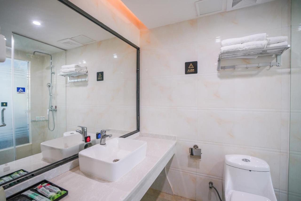 Felice Hotel-Guangzhou Baiyun International Airport Renhe Metro Station Branch Cantão Exterior foto
