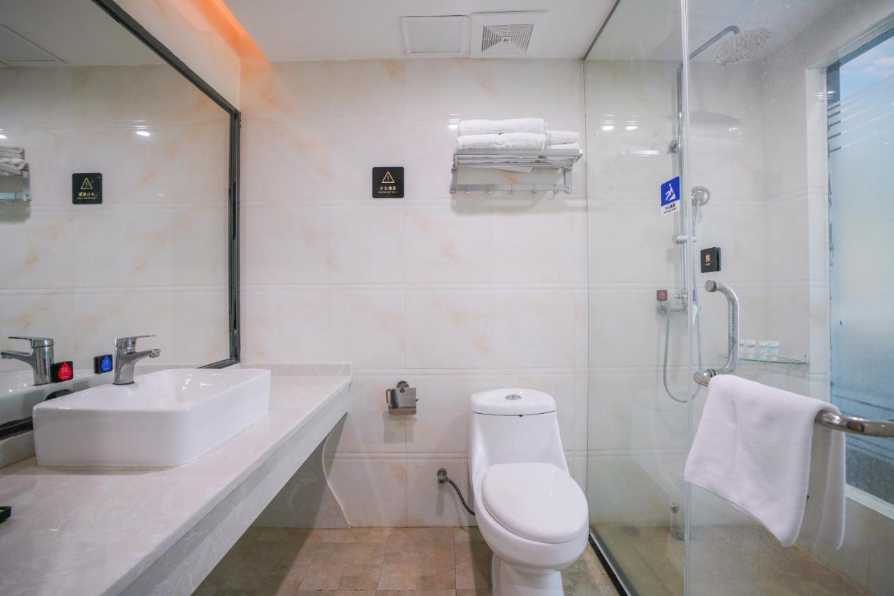 Felice Hotel-Guangzhou Baiyun International Airport Renhe Metro Station Branch Cantão Exterior foto