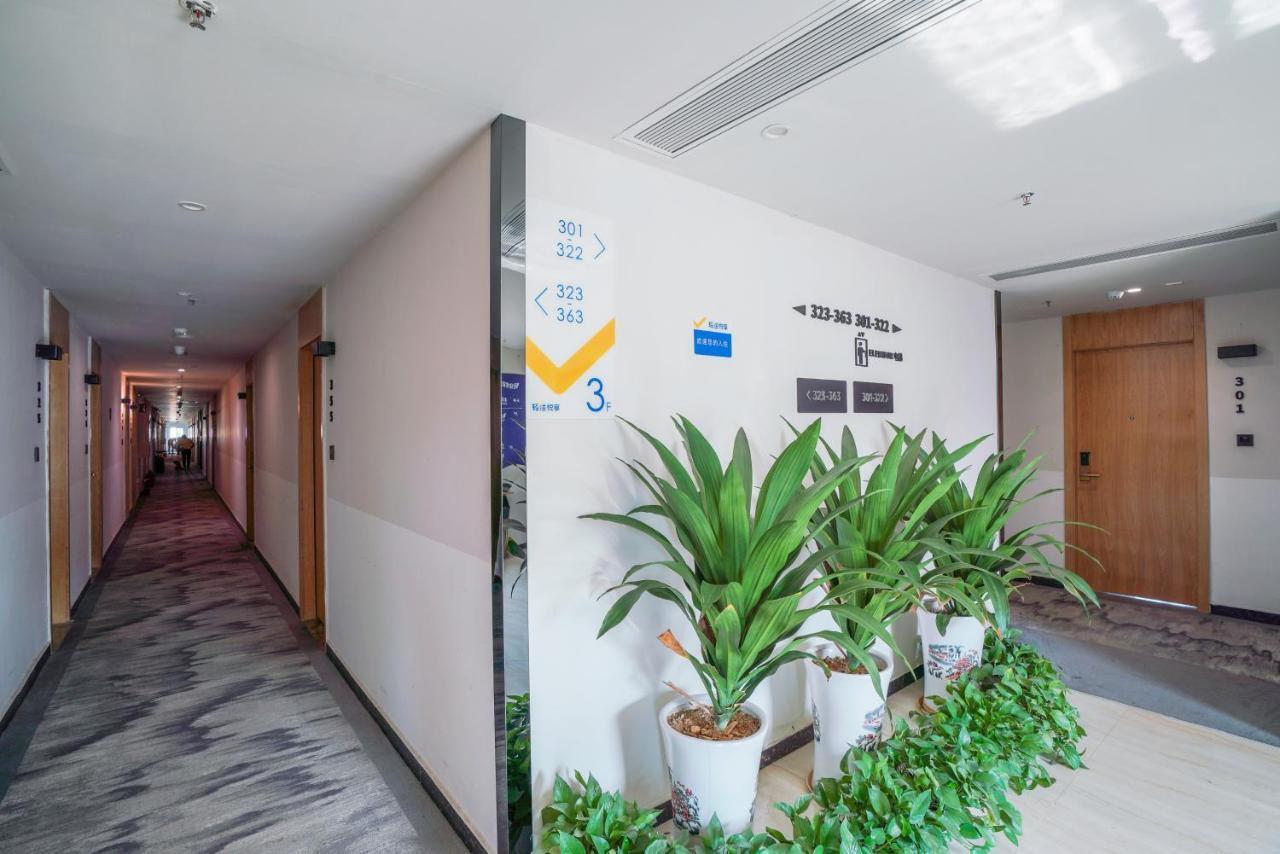 Felice Hotel-Guangzhou Baiyun International Airport Renhe Metro Station Branch Cantão Exterior foto